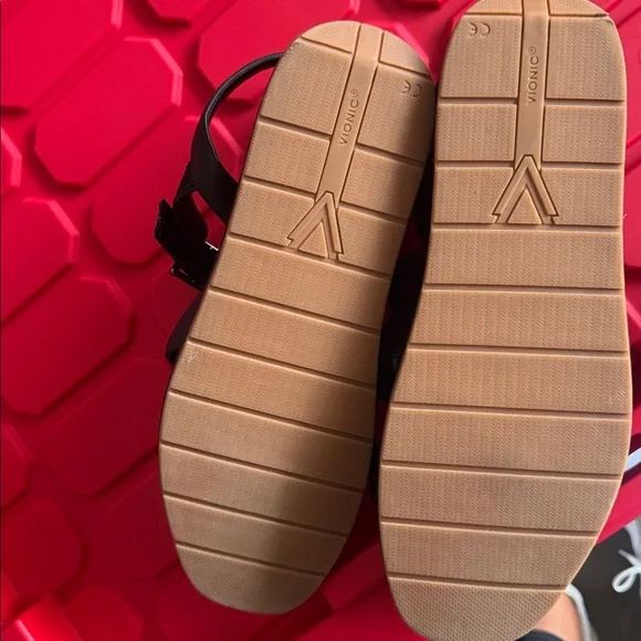 Vionic Black Strappy Sandals - Picture 3 of 3